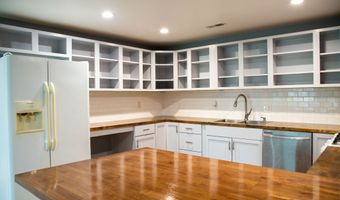 196 Park Ave, Bargersville, IN 46106