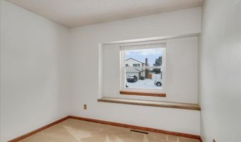 5120 BOWIE Dr, Cheyenne, WY 82009