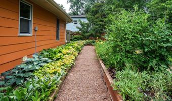 1108 Elm St, Baldwin City, KS 66006