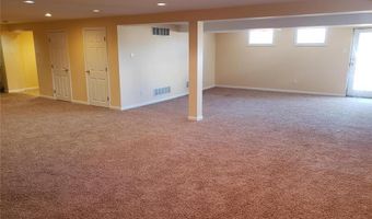 803 Clayworth Dr, Ballwin, MO 63011