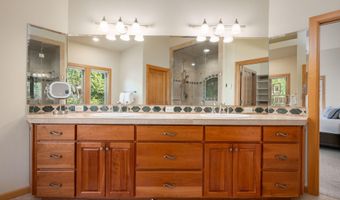 20960 Royal Oak Cir, Bend, OR 97701