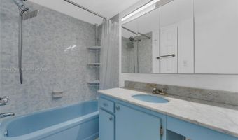 2780 NE 183rd St 109, Aventura, FL 33160