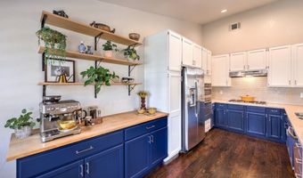 2027 Shadow Brook Way, Henderson, NV 89074