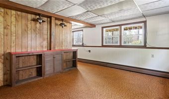 5 Fishing Cove Rd, North Kingstown, RI 02852