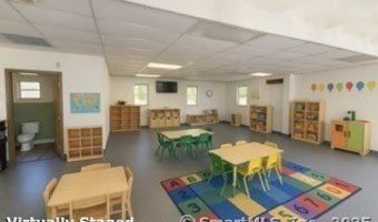 20 Pendleton Dr, Hebron, CT 06248