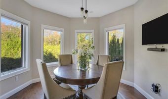 20 Red Brook Xing, Lincoln, RI 02865