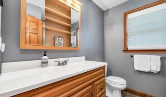 224 Rand Hill Rd, Alton, NH 03810