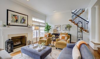 9110 WILLOW GATE Ln, Bethesda, MD 20817