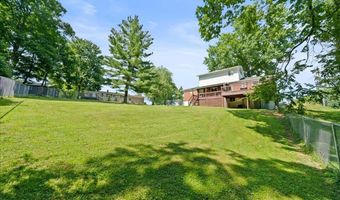 102 Hillcrest Rd, Aurora, IN 47001
