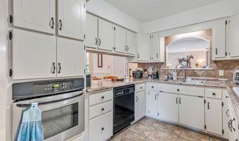 1401 Greenwood Rd, Baker, FL 32531