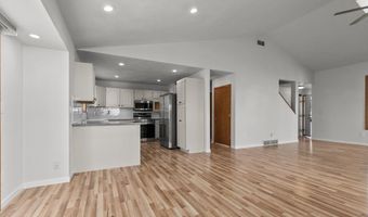 N308 EASTOWNE Court, Appleton, WI 54915