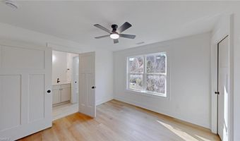 108 Sprucewood Ct, Archdale, NC 27263