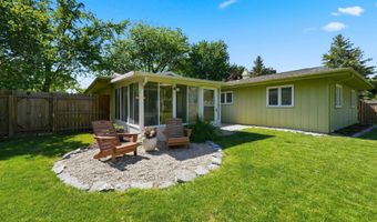 500 Greenbriar Blvd, Auburn, IN 46706