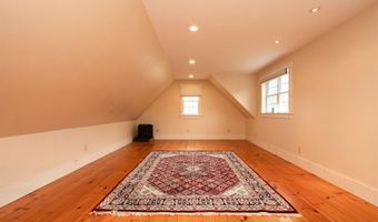 391 Bimson Dr, Barnet, VT 05821