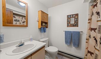 182 Pinnacle Rd 6, Campton, NH 03285