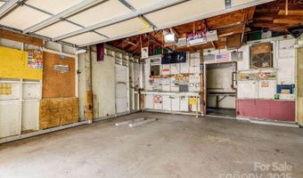 141 Macedonia Rd, Asheville, NC 28804
