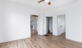 105 W Benton, Andrew, IA 52030