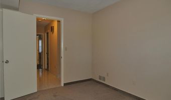 77 HOFFMAN Ave C, Cranston, RI 02920
