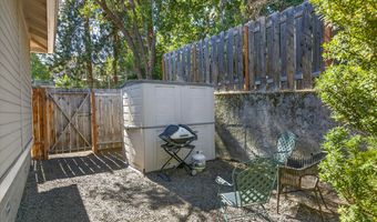 269 Idaho St, Ashland, OR 97520