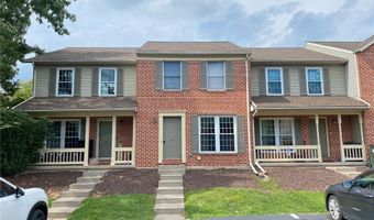 515 Ponds Edge Ln, Allentown, PA 18104