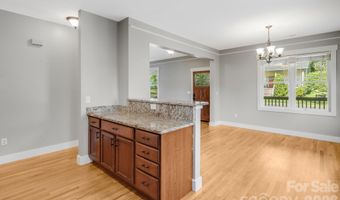123 Estelle Park Dr, Asheville, NC 28806