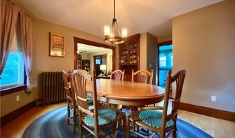 28 White Pkwy, North Smithfield, RI 02896