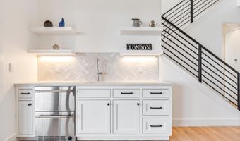 3855 Royal Manor Pl, Santa Rosa, CA 95404