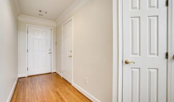 2505 GADSBY Pl, Alexandria, VA 22311