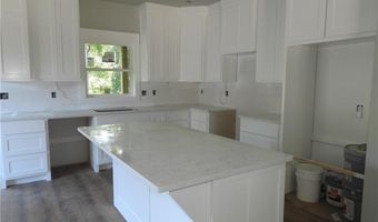 6 Marionet Cir, Bella Vista, AR 72714