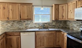 798 Towamensing Trl, Albrightsville, PA 18210