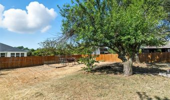 1221 Elmira St, Weatherford, TX 76086