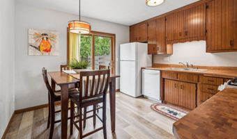 725 S WESTHAVEN Pl G, Appleton, WI 54914