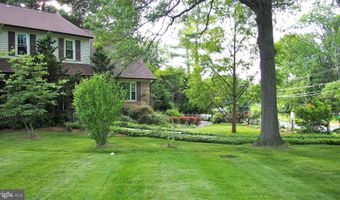 1 ORCHARD Way S, Potomac, MD 20854