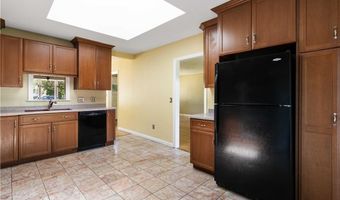 278 Green End Ave, Middletown, RI 02842