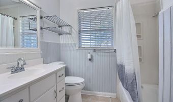 8032 Sholar Dr, Baton Rouge, LA 70809