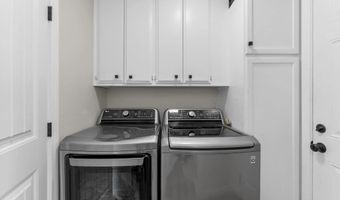 925 Moody Dr, Escondido, CA 92027