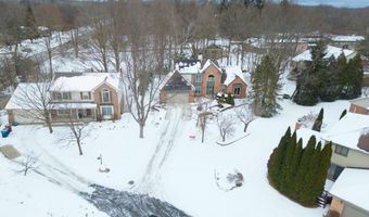 825 Brookside Dr, Ann Arbor, MI 48105