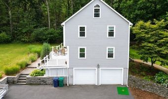 5 Strawberry Ln, Billerica, MA 01821