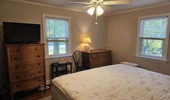 10 Wilkie Blvd, Beesleys Point, NJ 08223