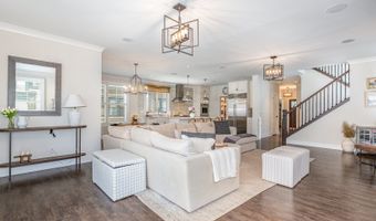 26 S Chestnut Ave, Arlington Heights, IL 60005