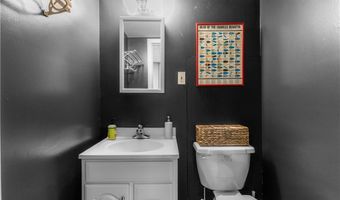 46 Steamboat St, Jamestown, RI 02835
