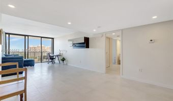 3675 N Country Club Dr 2310, Aventura, FL 33180