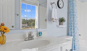 66 Winwood Dr, Angier, NC 27501