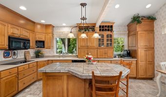 150 N Countryside Dr, Ashland, OH 44805