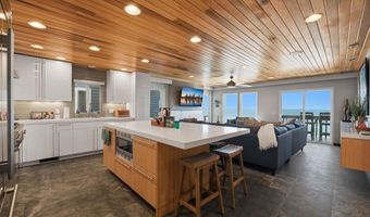 1129 S Pacific St A, Oceanside, CA 92054