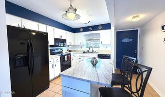 1640 Juno Trl 202E, Astor, FL 32102