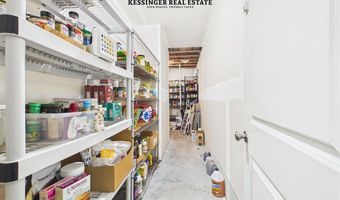 53 E 3rd St N, Cowley, WY 82420
