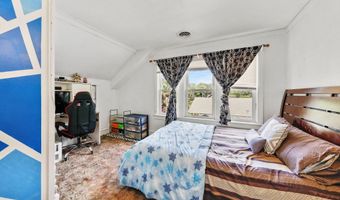36 APPLE Ave, Bellmawr, NJ 08031