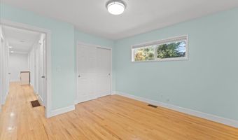 11825 SW BAKER St, Beaverton, OR 97008