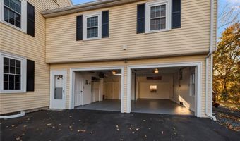 14 Fairview Ave, Lincoln, RI 02865